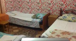 Гостиница Гостевой дом «Камо» Адлер Односпальная кровать в  женском общем номере-1